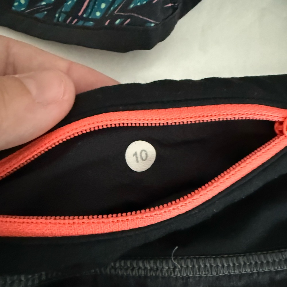 Lululemon speed up shorts size 10 lot. - Picture 3 of 6